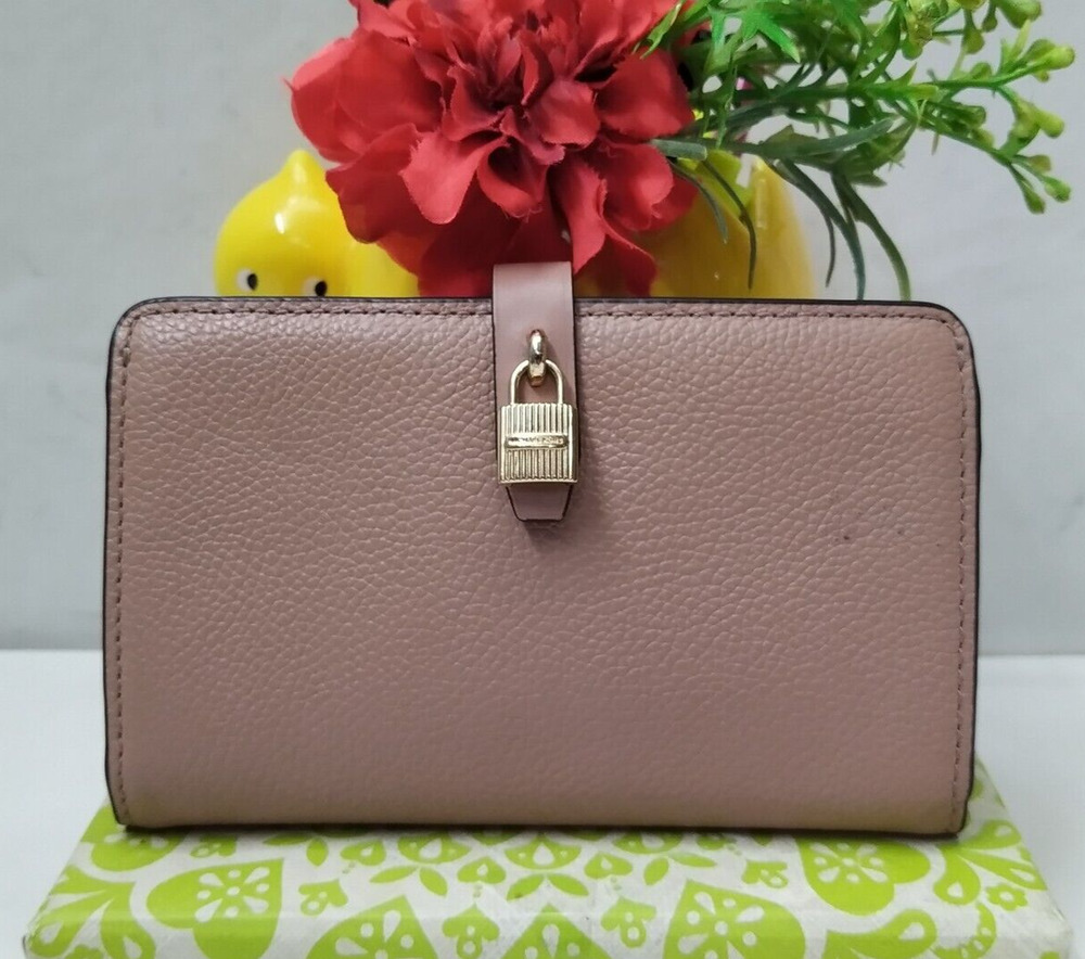 Michael Kors Mercer Pink Pebbled Leather Credit Card ID Window Bifold Wallet
